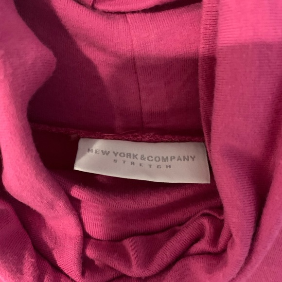 New York and Company Pink Turtleneck - Picture 4 of 5